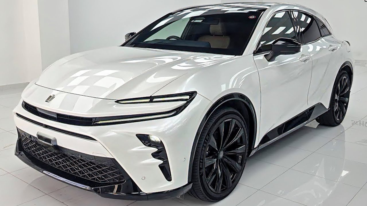 Toyota Crown 2026 Redefines Executive Luxury 340 HP Hybrid Powertrain, Sleek Premium Design & Smart Tech That Feels Ahead of Its Time